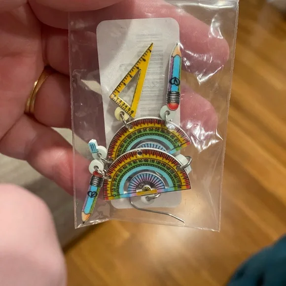 FIRST OFFER GETS IT 2 Pairs of Back to School Earrings - Picture 2 of 2
